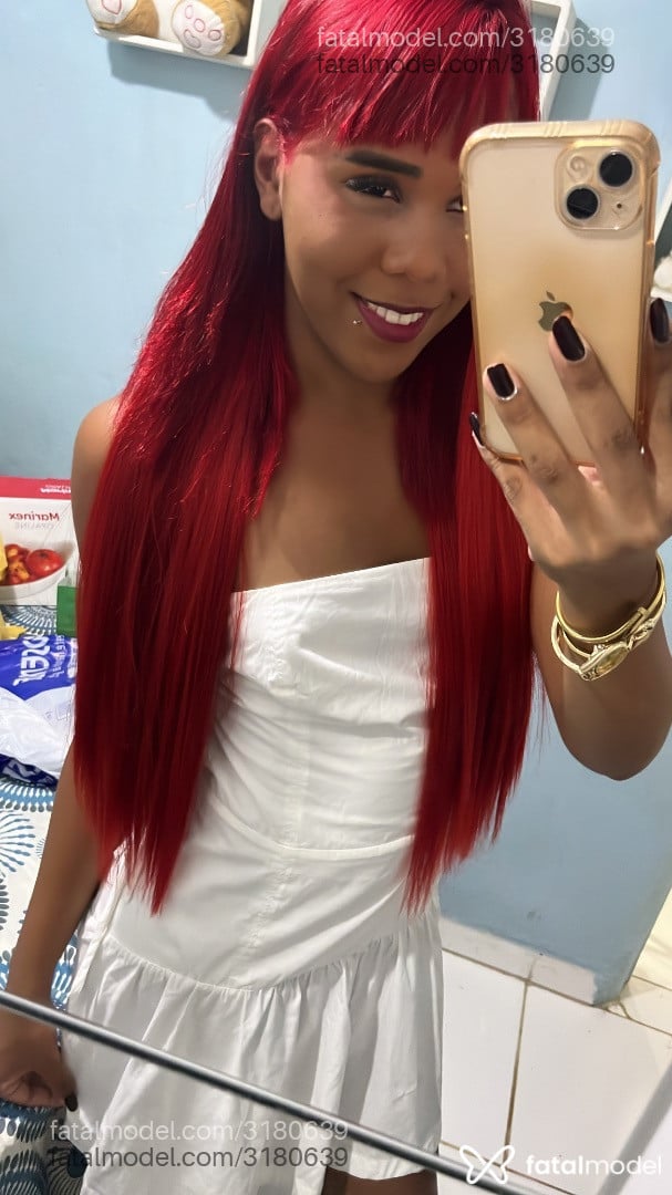 Acompanhante mulher trans ruiva (o) de olhos castanhos em Recife - Melissa