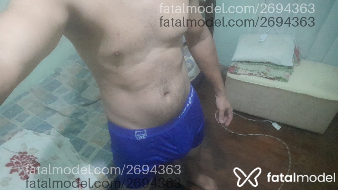Acompanhante homem com cabelo castanho de olhos castanhos em Belo Horizonte - Hp Misterioso