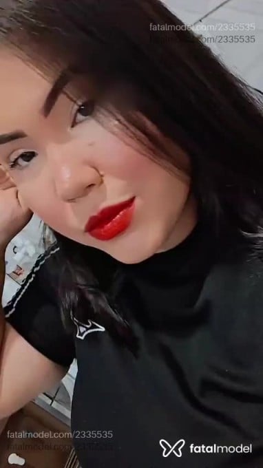Acompanhante mulher trans com cabelo castanho de olhos castanhos em Virtual - Julie