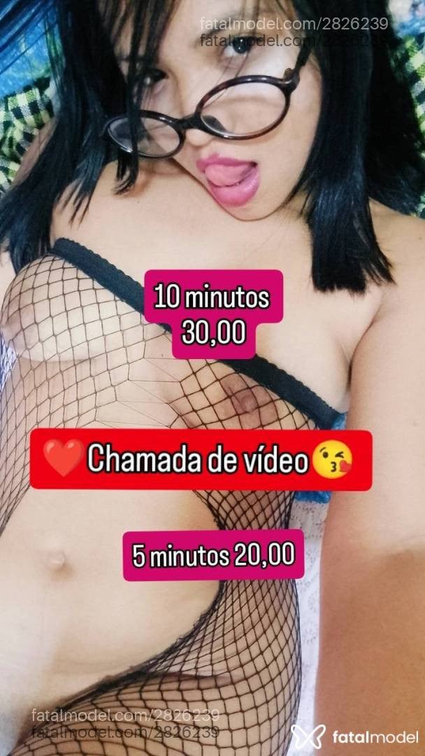 Acompanhante mulher morena (o) de olhos mel - Vivi Khalifa