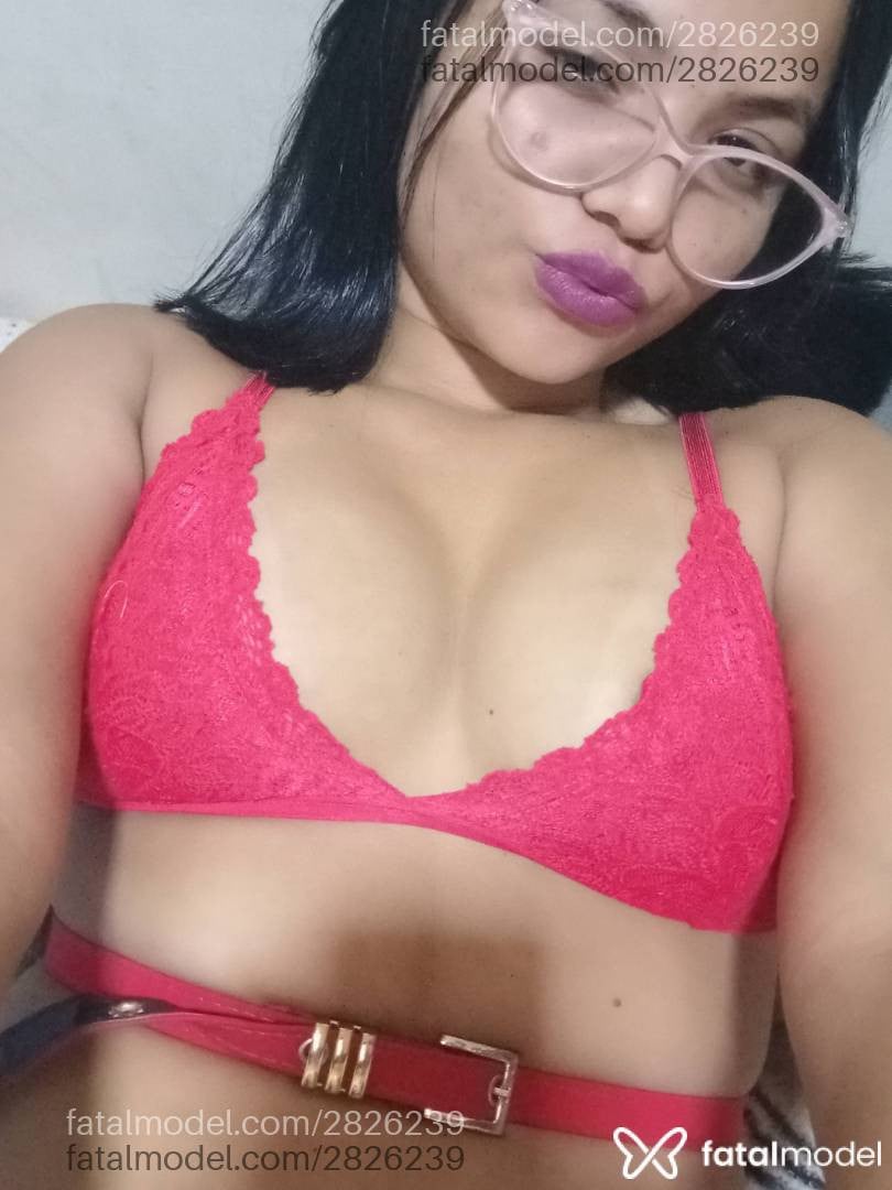 Acompanhante mulher morena (o) de olhos mel em Virtual - Vivi Khalifa