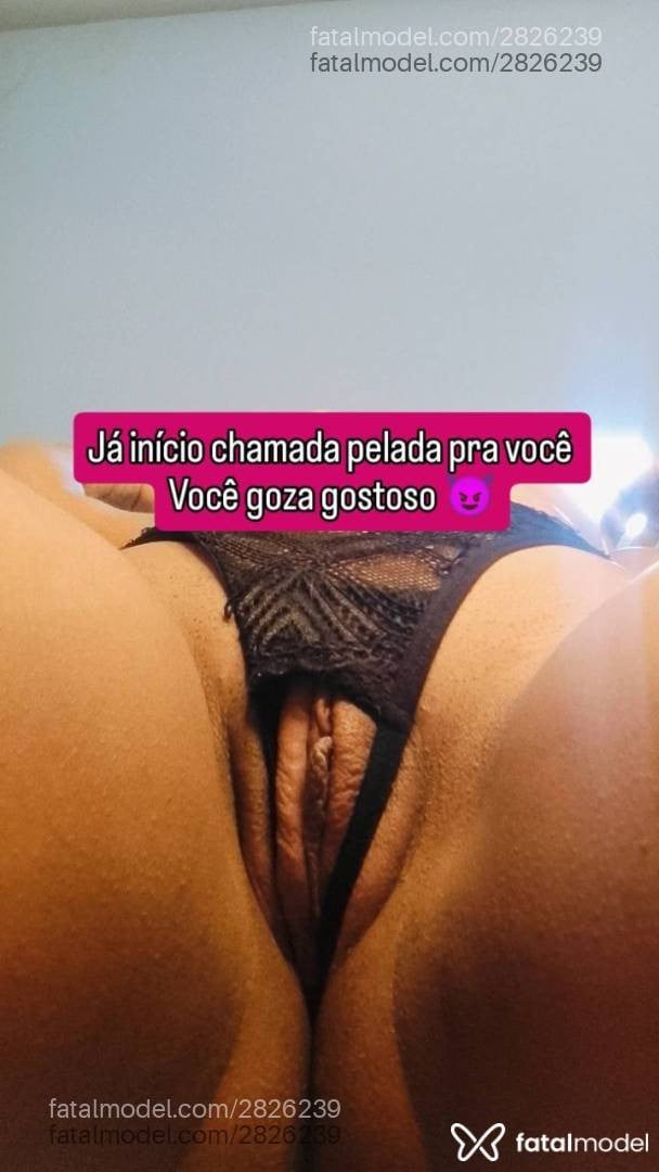 Acompanhante mulher morena (o) de olhos mel - Vivi Khalifa