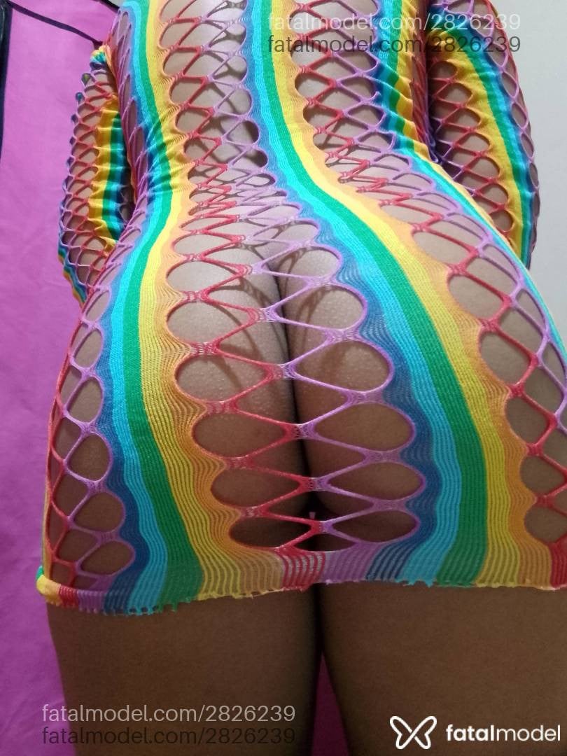 Acompanhante mulher morena (o) de olhos mel - Vivi Khalifa