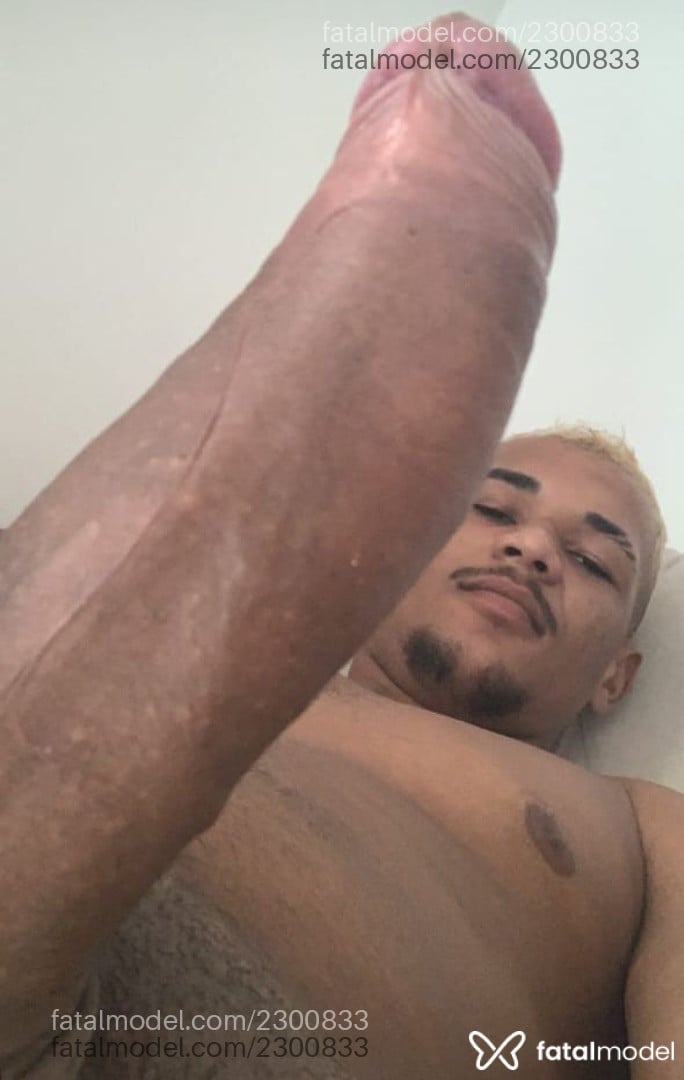 Acompanhante homem com cabelo castanho de olhos castanhos em São Mateus Acompanhante homem com cabelo castanho de olhos castanhos em São Mateus - Gustavo