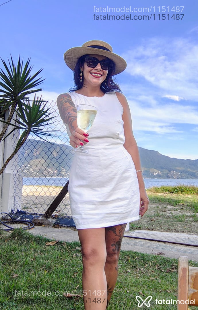 Acompanhante mulher morena (o) de olhos castanhos em São Sebastião - Maya Moon