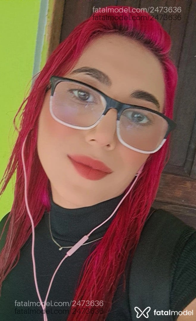 Acompanhante mulher morena (o) de olhos castanhos em São Paulo - Pikenah