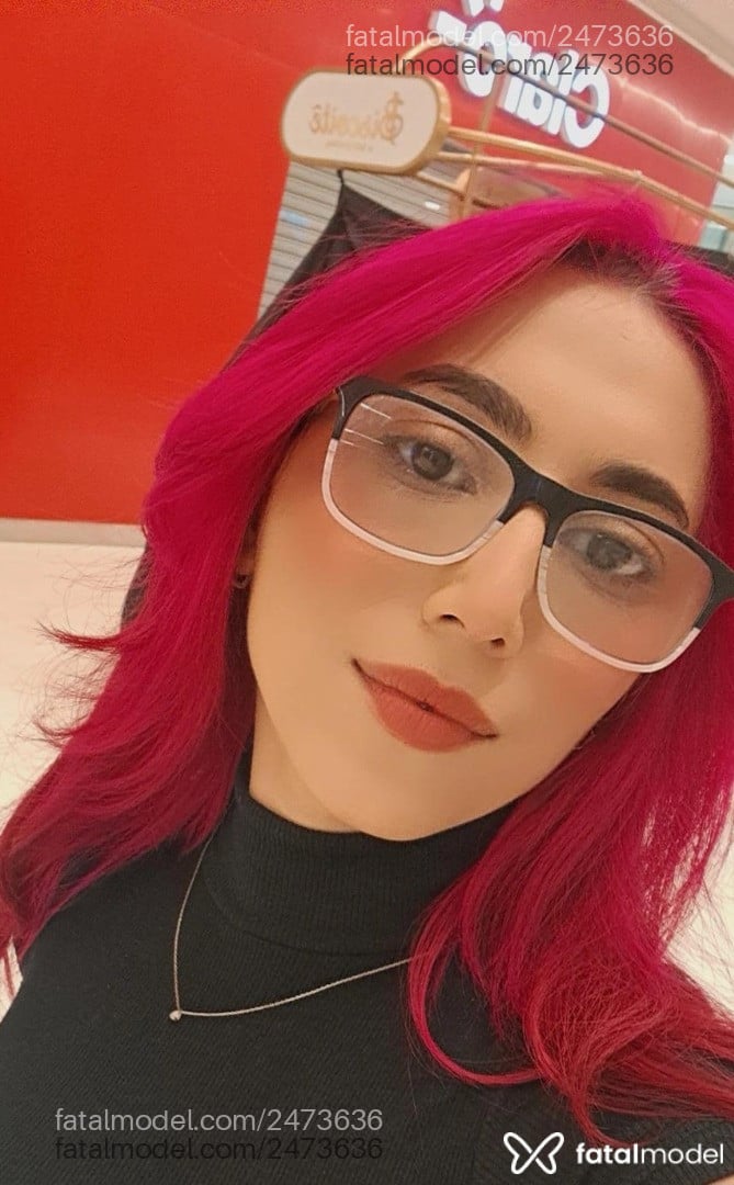 Acompanhante mulher morena (o) de olhos castanhos em São Paulo Acompanhante mulher morena (o) de olhos castanhos em São Paulo - Pikenah