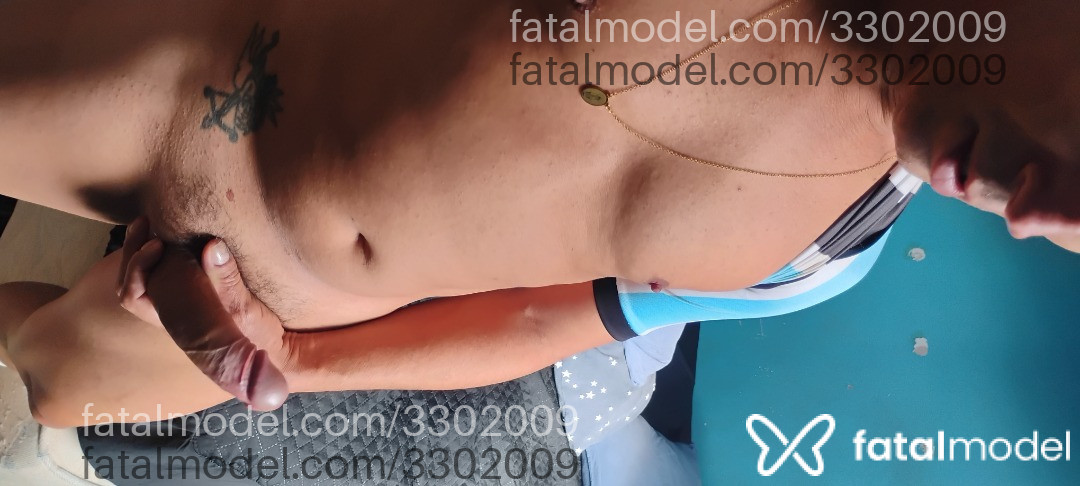 Acompanhante homem com cabelo castanho de olhos mel em Tramandaí Acompanhante homem com cabelo castanho de olhos mel em Tramandaí - Flávio Castro