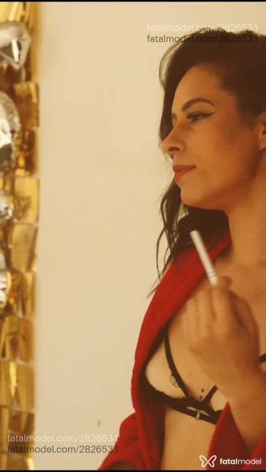 Acompanhante mulher morena (o) de olhos pretos em Capão da Canoa Acompanhante mulher morena (o) de olhos pretos em Capão da Canoa - Verônica