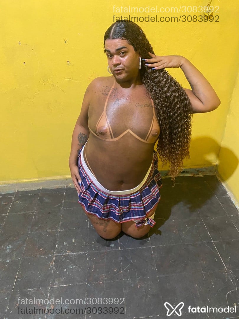 Acompanhante mulher trans morena (o) de olhos pretos em Duque de Caxias - Mellyna Hots