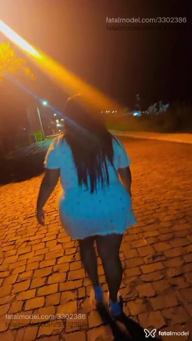 Acompanhante mulher morena (o) de olhos mel - Morena