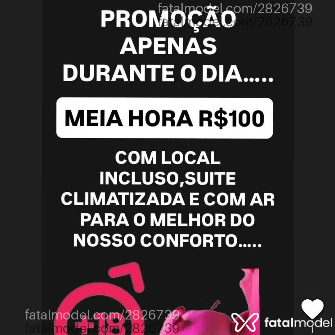 Acompanhante mulher com cabelo castanho de olhos mel - Mel