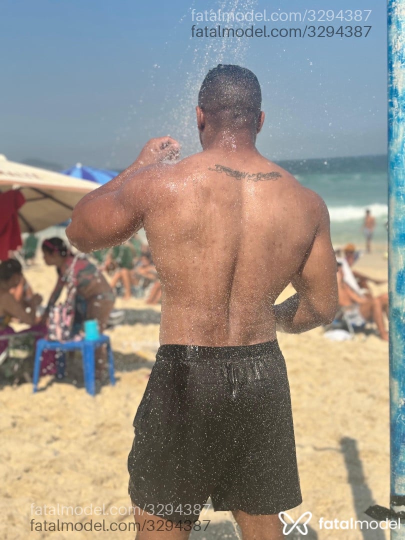 Acompanhante homem morena (o) de olhos pretos em Rio de Janeiro - David Bras