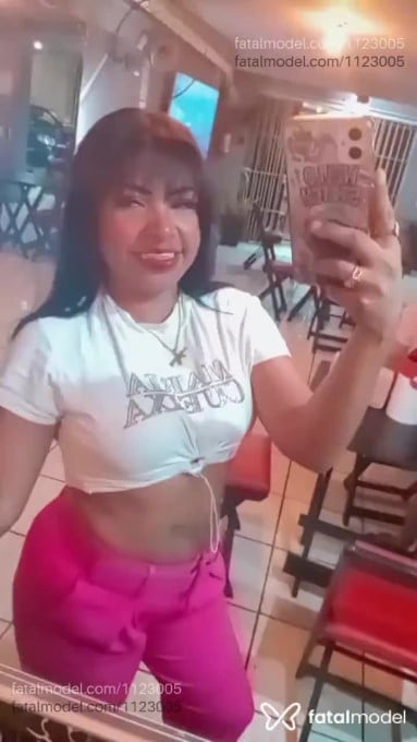 Acompanhante mulher morena (o) de olhos castanhos em São José - Karol