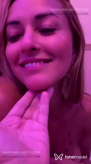 Acompanhante mulher loira (o) de olhos castanhos em Rio de Janeiro - Lana Flowers