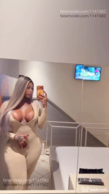Acompanhante mulher trans loira (o) de olhos azuis em Contagem - Yasmin Victoria
