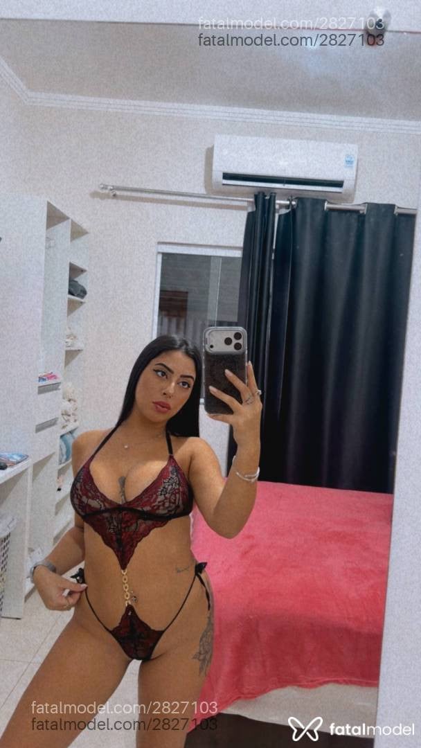 Acompanhante mulher morena (o) de olhos castanhos - Camila Isadora