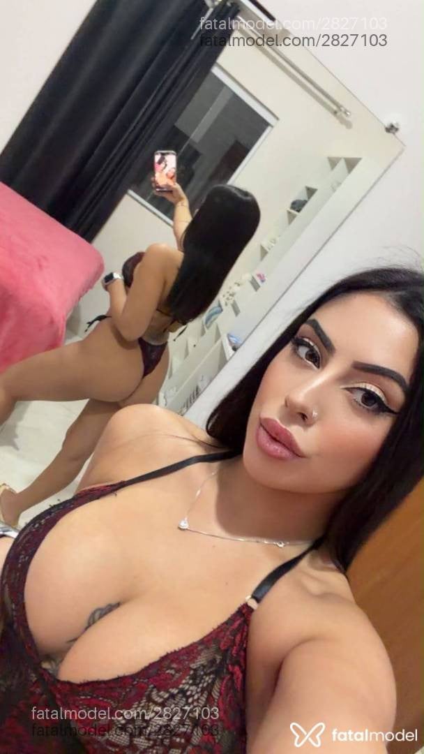 Acompanhante mulher morena (o) de olhos castanhos - Camila Isadora