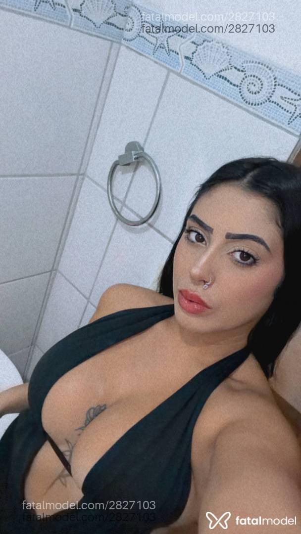 Acompanhante mulher morena (o) de olhos castanhos - Camila Isadora