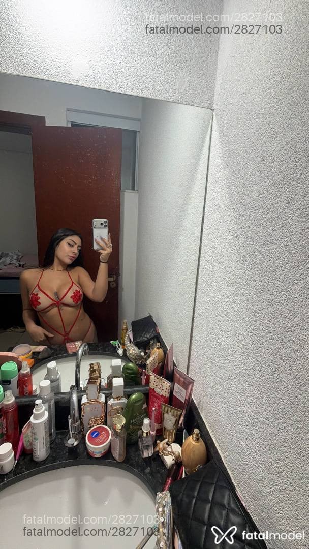 Acompanhante mulher morena (o) de olhos castanhos em Uberlândia - Camila Isadora