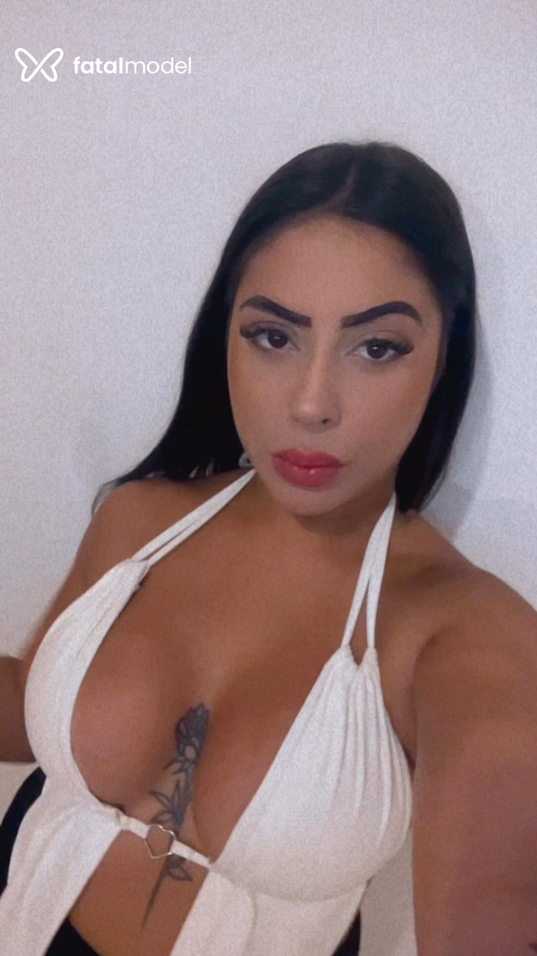 Acompanhante mulher morena (o) de olhos castanhos em Sinop Acompanhante mulher morena (o) de olhos castanhos em Sinop - Camila Isadora