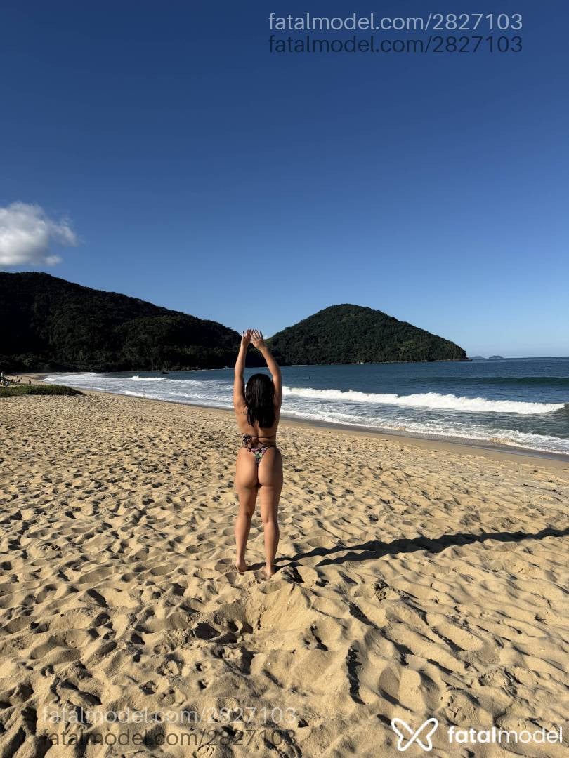 Acompanhante mulher morena (o) de olhos castanhos - Camila Isadora