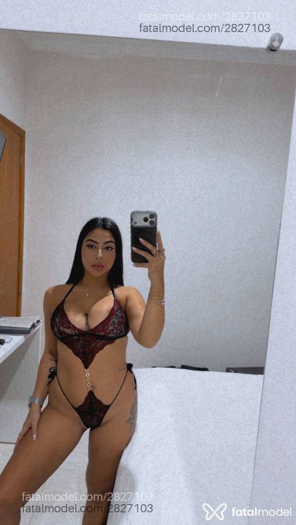Acompanhante mulher morena (o) de olhos castanhos - Camila Isadora