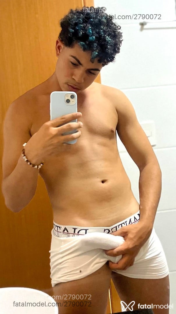 Acompanhante homem morena (o) de olhos pretos em Campina Grande - Lorenzo Moreau