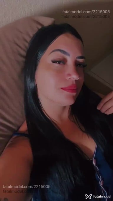 Acompanhante mulher com cabelo castanho de olhos castanhos - Kelly Nunes Acompanhante mulher com cabelo castanho de olhos castanhos - Kelly Nunes