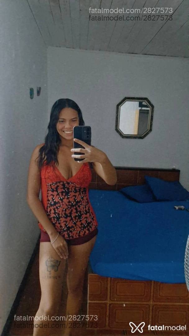 Acompanhante mulher morena (o) de olhos castanhos em Armação dos Búzios - Tainá