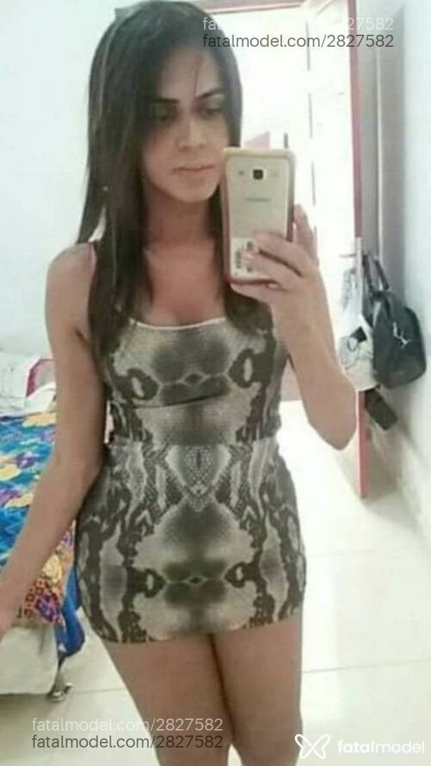 Acompanhante mulher trans morena (o) de olhos castanhos - Gisele