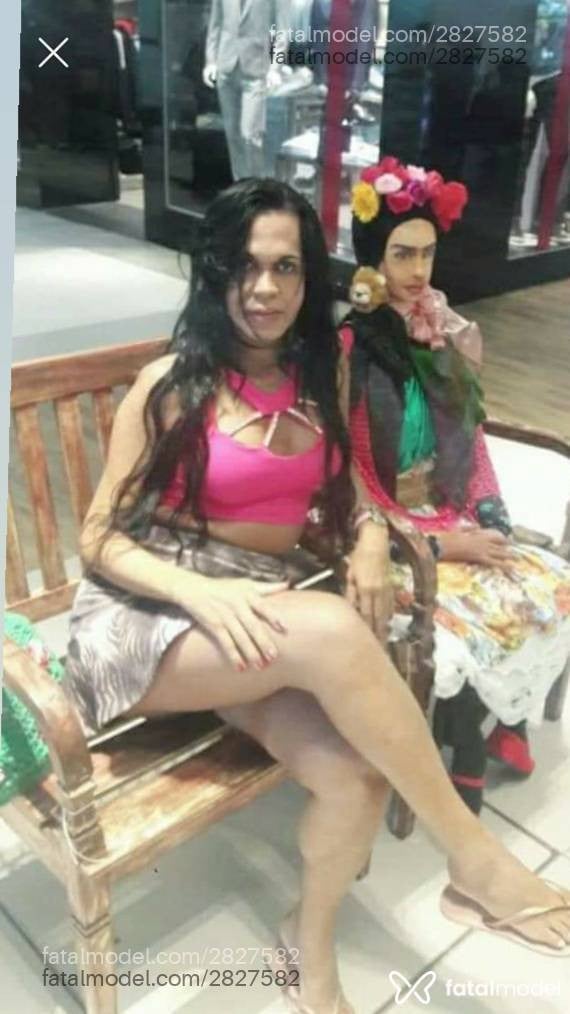 Acompanhante mulher trans morena (o) de olhos castanhos - Gisele