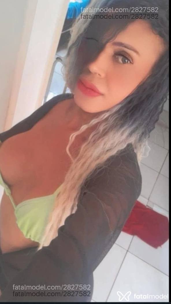 Acompanhante mulher trans morena (o) de olhos castanhos - Gisele