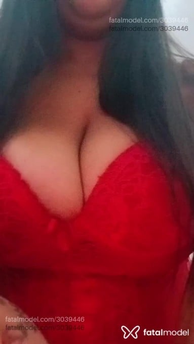 Acompanhante mulher morena (o) de olhos castanhos em São Paulo - Carine