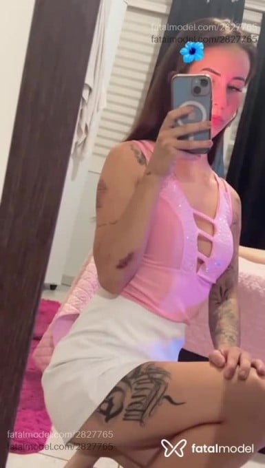 Acompanhante mulher com cabelo castanho de olhos castanhos em Jaú - Mirella