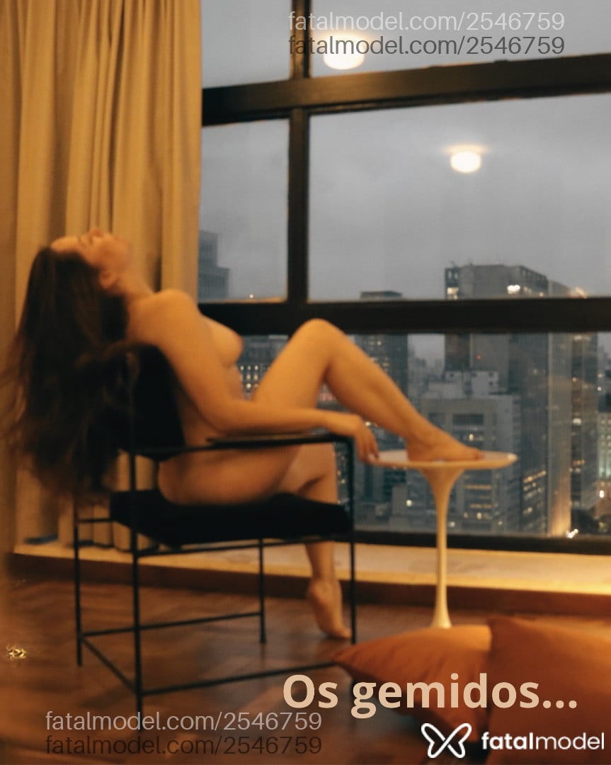 Acompanhante mulher morena (o) de olhos castanhos em São Paulo - Miele Toscana