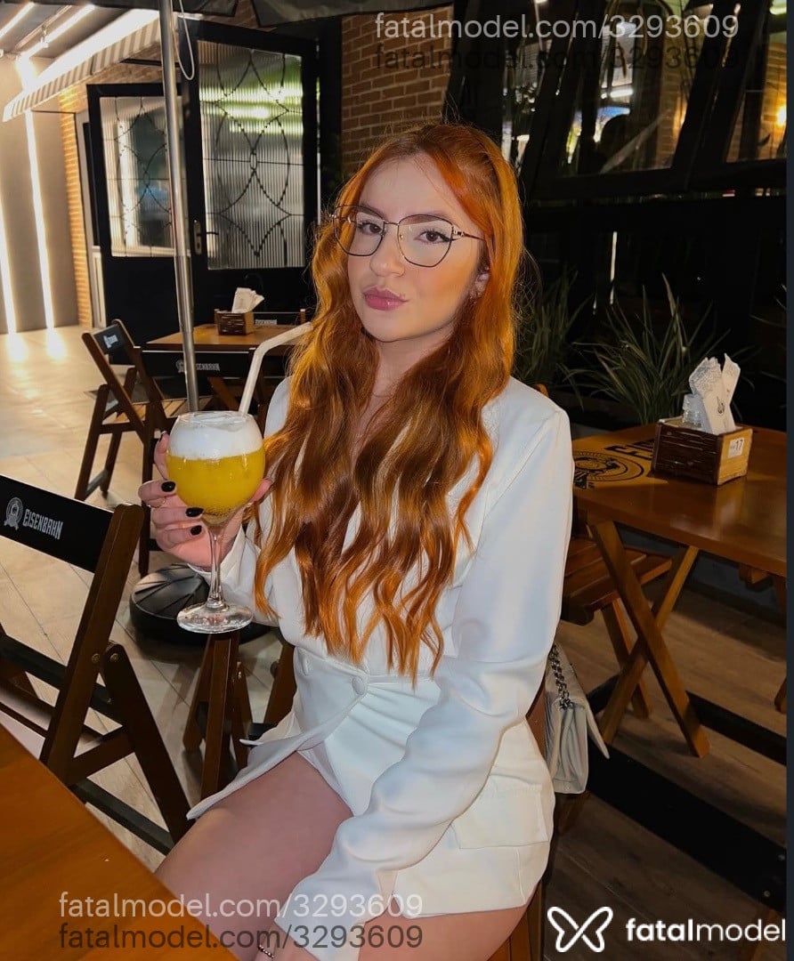 Acompanhante mulher ruiva (o) de olhos mel em São Paulo - Bella