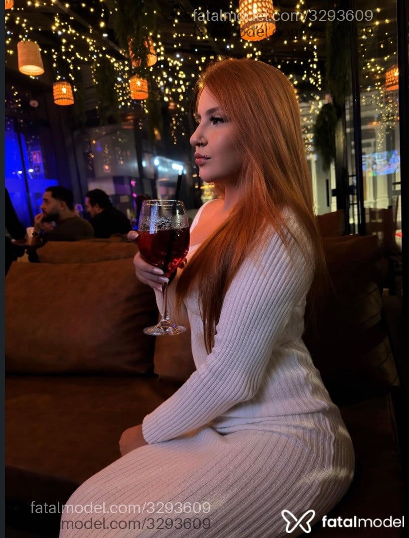 Acompanhante mulher ruiva (o) de olhos mel em São Paulo - Bella