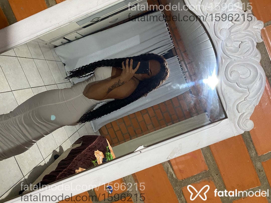 Acompanhante mulher morena (o) de olhos castanhos em Catanduvas - Natasha