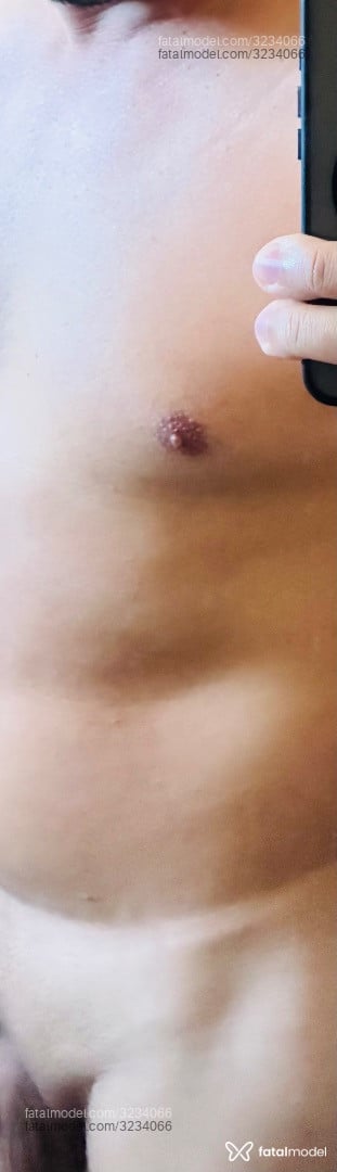 Acompanhante homem morena (o) de olhos castanhos - Araújo