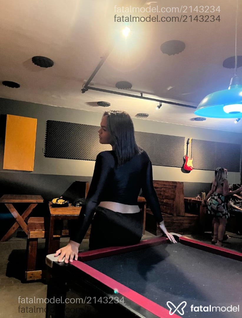 Acompanhante mulher trans com cabelo castanho de olhos castanhos em Rio Claro Acompanhante mulher trans com cabelo castanho de olhos castanhos em Rio Claro - Arielle