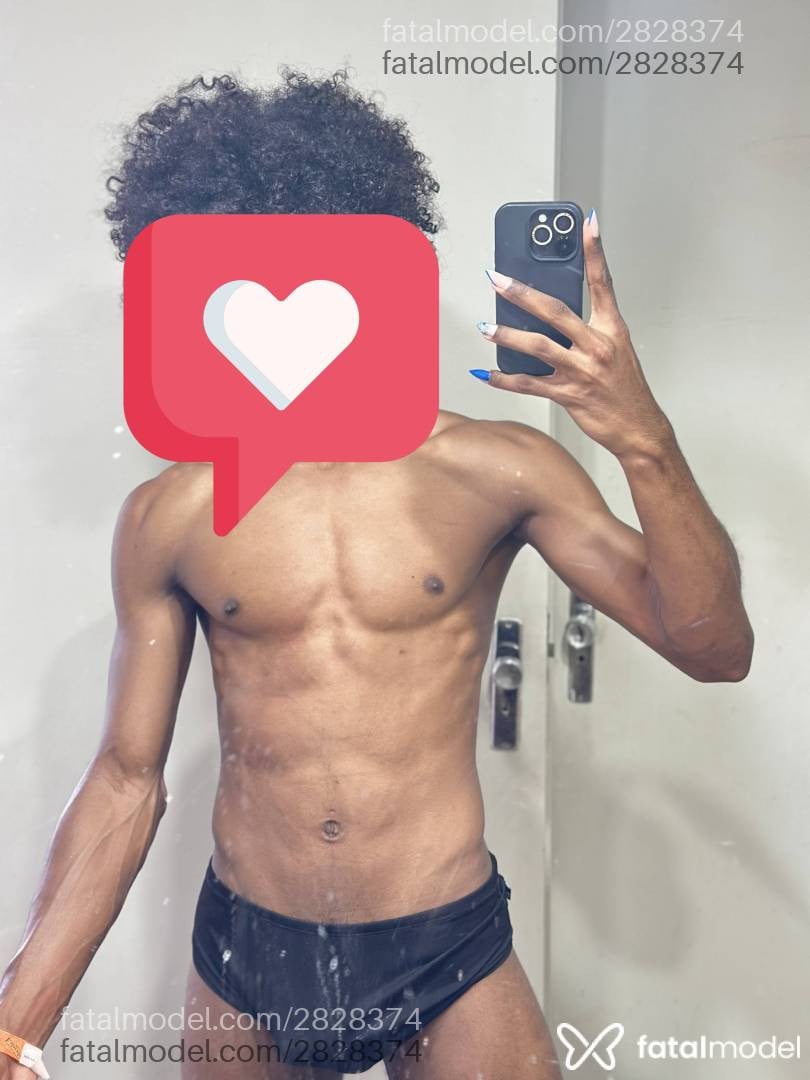 Acompanhante homem morena (o) de olhos castanhos em Goiânia - Caio Black