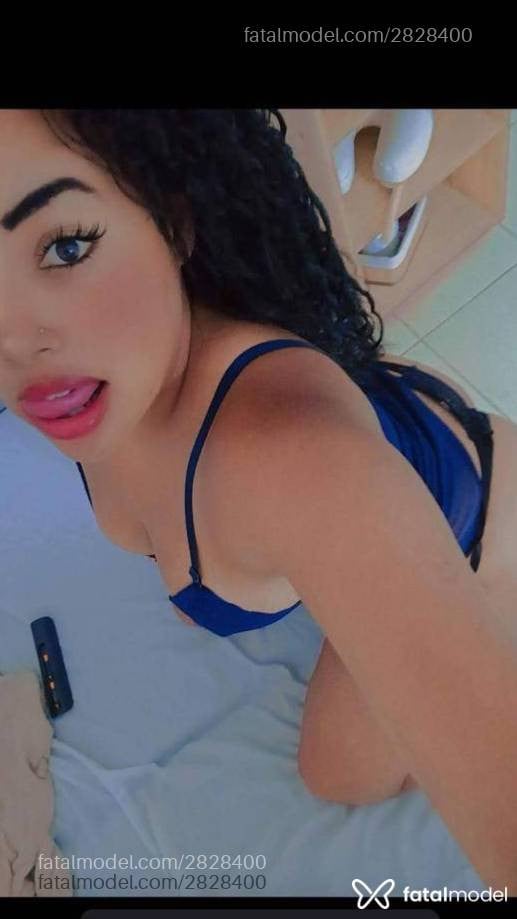 Acompanhante mulher morena (o) de olhos castanhos - Julia