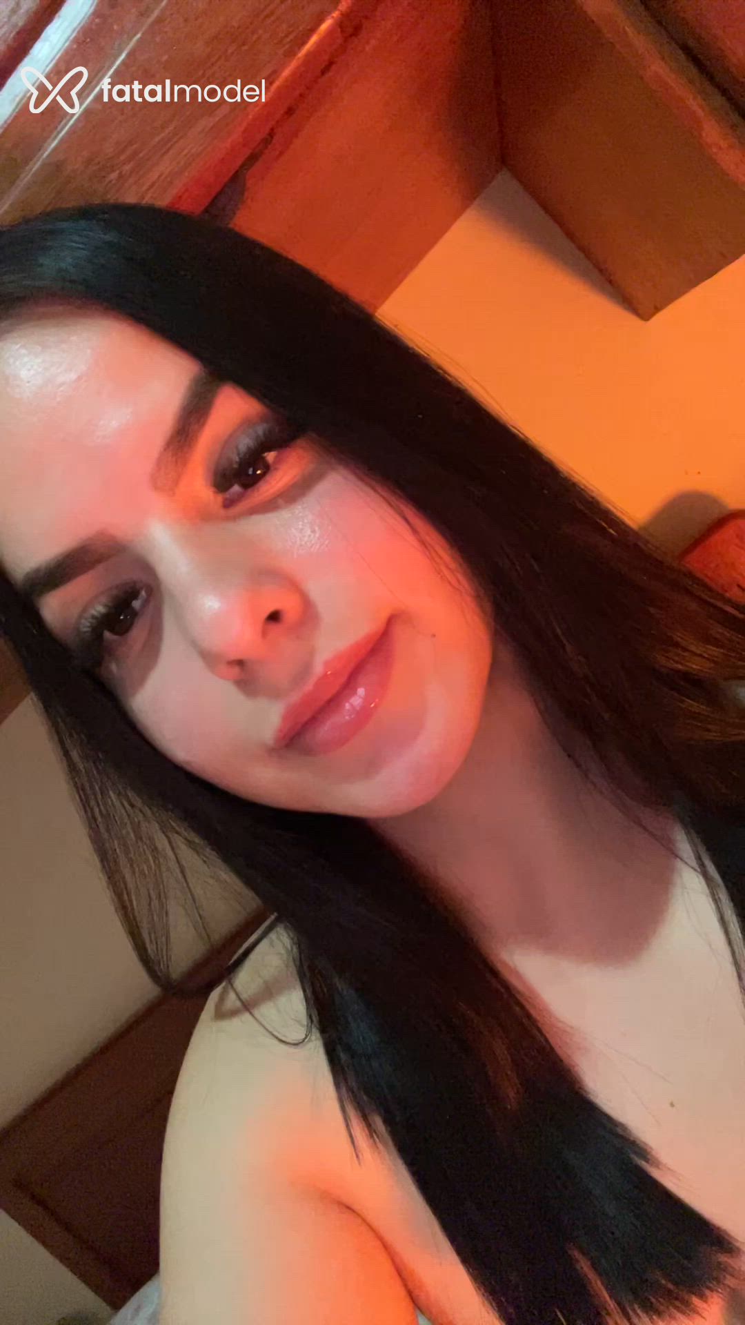 Acompanhante mulher morena (o) de olhos castanhos em São José Acompanhante mulher morena (o) de olhos castanhos em São José - Mirella