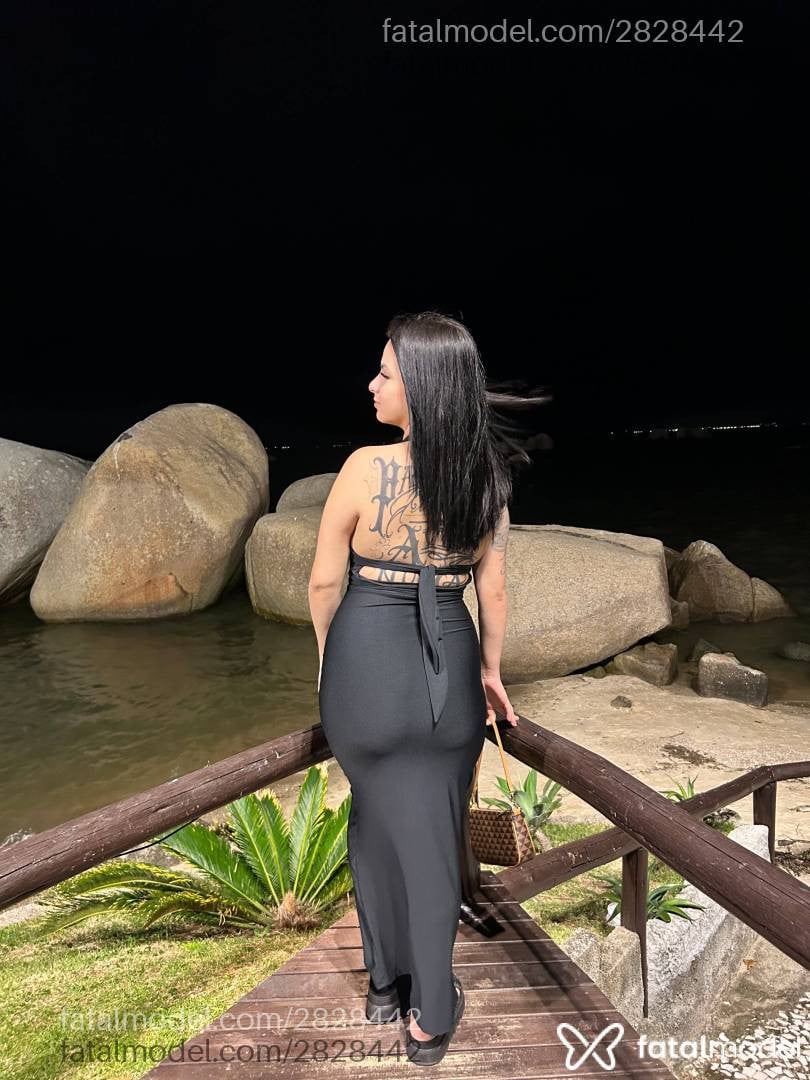 Acompanhante mulher morena (o) de olhos castanhos - Mirella