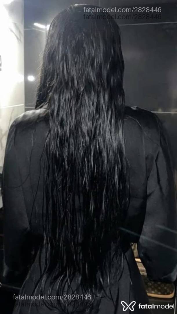 Acompanhante mulher morena (o) de olhos castanhos - Tati Mitin