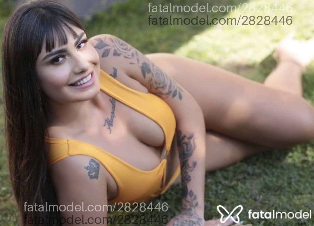Acompanhante mulher morena (o) de olhos castanhos - Tati Mitin