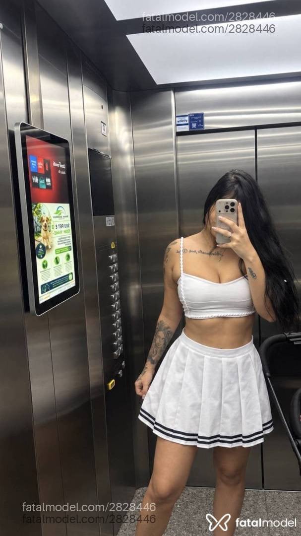 Acompanhante mulher morena (o) de olhos castanhos - Tati Mitin