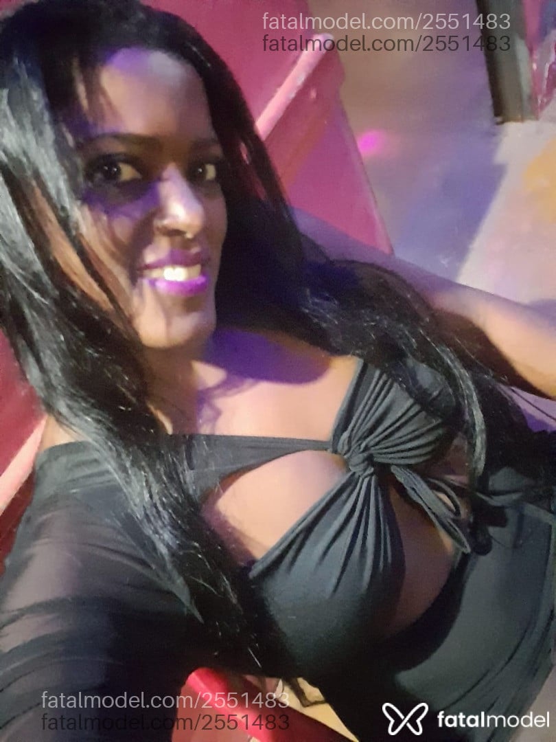 Acompanhante mulher morena (o) de olhos pretos em Anápolis - Paula