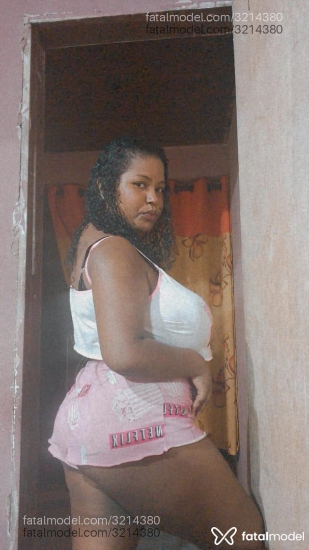 Acompanhante mulher morena (o) de olhos pretos em Rio de Janeiro Acompanhante mulher morena (o) de olhos pretos em Rio de Janeiro - Bruna
